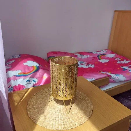 V Podhuri Krusnych Hor アパート ソコロフ